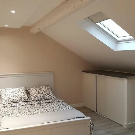 Le Studio Apartment *